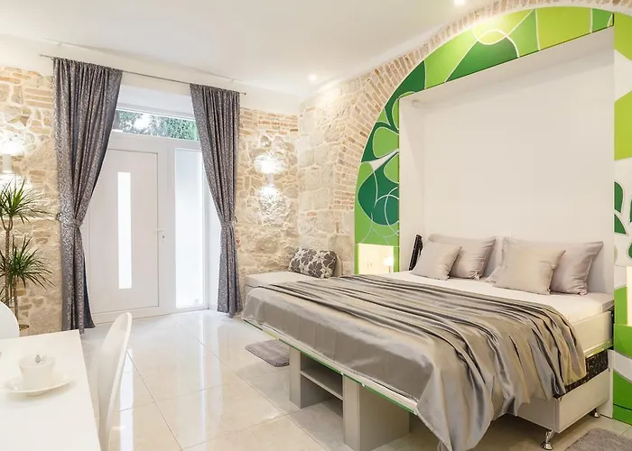 Males Apartamento *